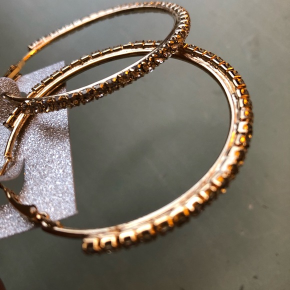 💚GOLD EARRINGS💚 - Picture 4 of 4